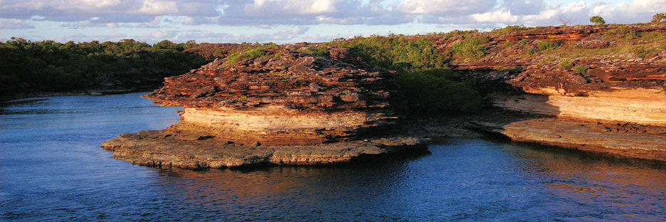 TheHoleInTheWall5GuluwuruIsland_m_4000.jpg
