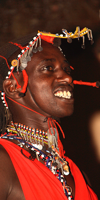 MaasaiMoran_2257_portrait_v.jpg