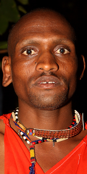 MaasaiMoran_2276_portrait_v.jpg