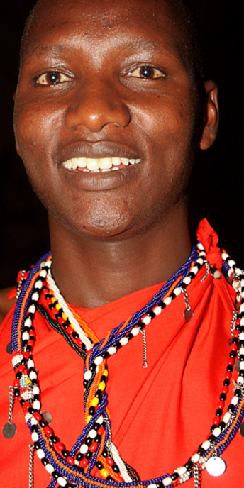 MaasaiMoran_2279_portrait_v.jpg