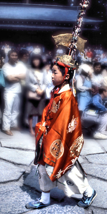 Nikko_42_SpringFestival_g_4000V.jpg