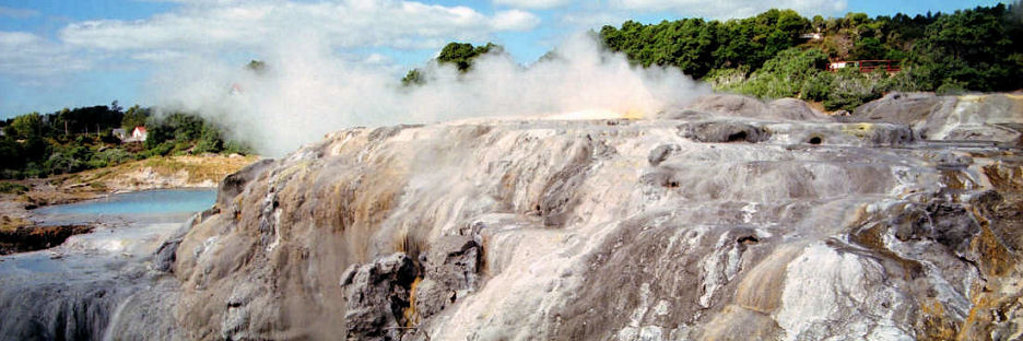 Rotorua46Whakarewarewa_g4+.jpg