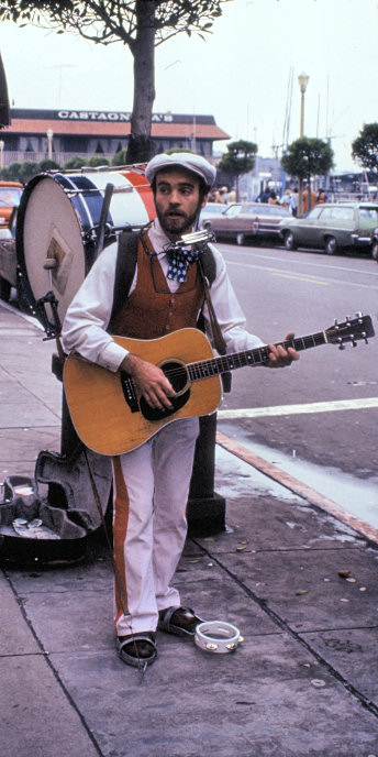 California_100_SanFransisco_Buskers_OneManBand.jpg