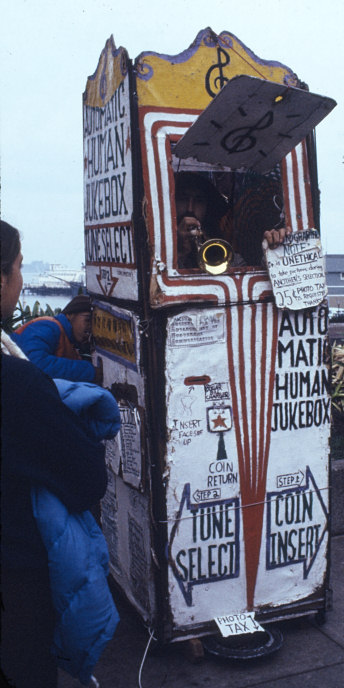 California_101_SanFransisco_Buskers_HumanJukeBox.jpg