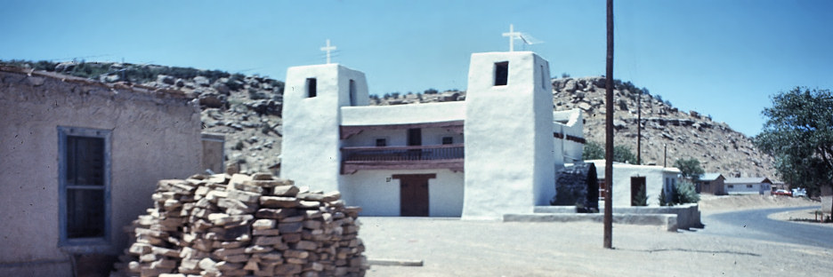 NewMexico_9_AcomitaIndianVillageChurch_g.jpg